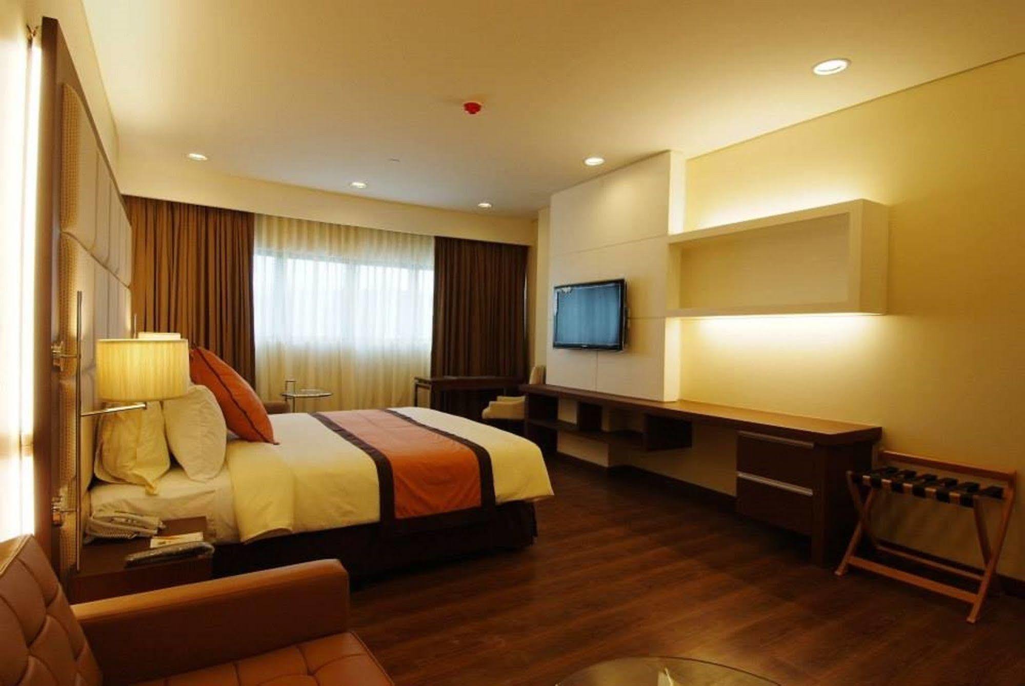 Santomas Suites Santo Tomas Eksteriør billede